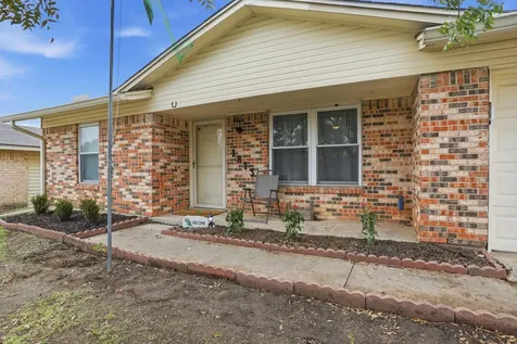 111 Shady Oaks Drive Palestine TX 75803