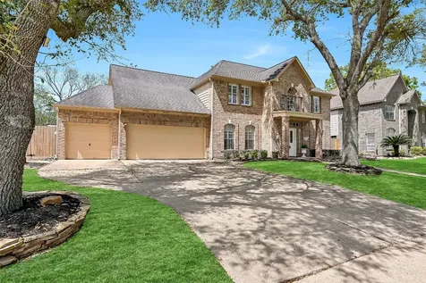 306 Melodywood Drive Friendswood TX 77546