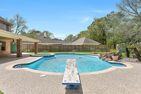 306 Melodywood Drive Friendswood TX 77546