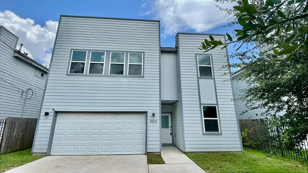 4923 Higgins Street Houston TX 77033