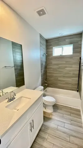4923 Higgins Street Houston TX 77033