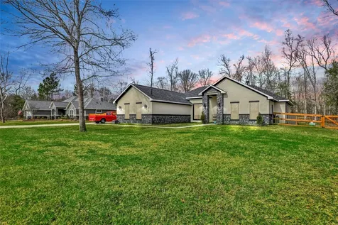 417 Road 660 Dayton TX 77535
