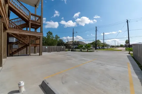 175 W 6th Street D Kemah TX 77565
