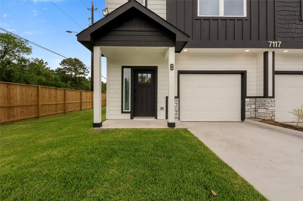 7117 Springdale Street B Houston TX 77028