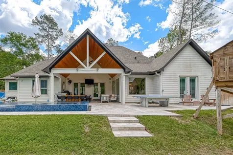 2407 Chantilly Lane Conroe TX 77384