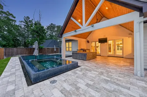 2407 Chantilly Lane Conroe TX 77384