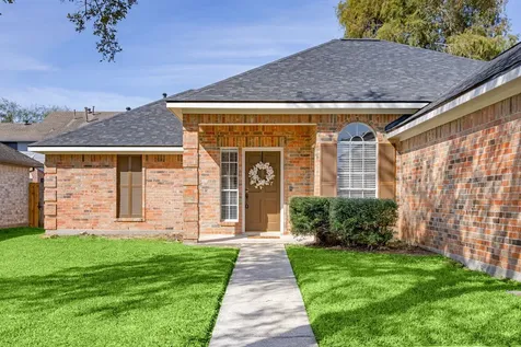 4754 Widerop Lane Friendswood TX 77546