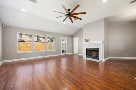 4754 Widerop Lane Friendswood TX 77546