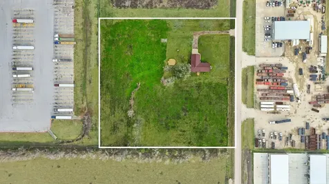 1839 W Henderson Road Angleton TX 77515