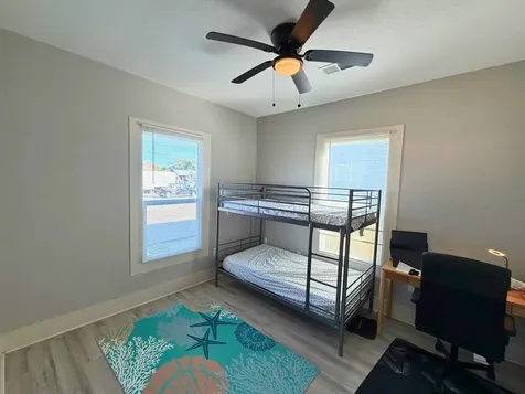 2219 45th Street Galveston TX 77550