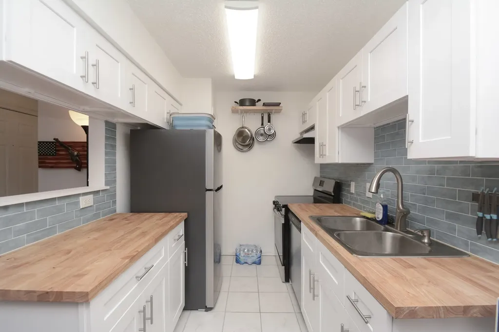 12660 Ashford Point Drive 416 Houston TX 77082