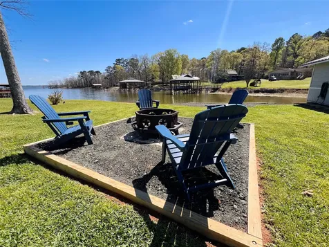 1776 Lakeshore Drive Hemphill TX 75948