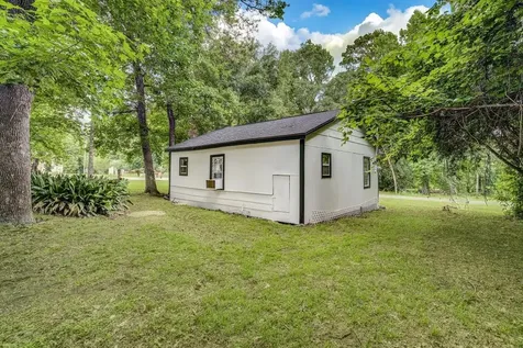 520 Lakeshore Drive Cleveland TX 77327