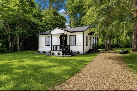 520 Lakeshore Drive Cleveland TX 77327