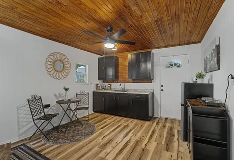520 Lakeshore Drive Cleveland TX 77327