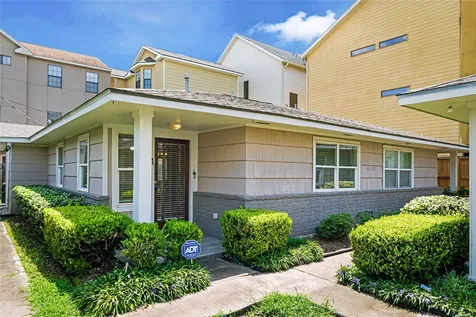 4405 Marina Street A Houston TX 77007