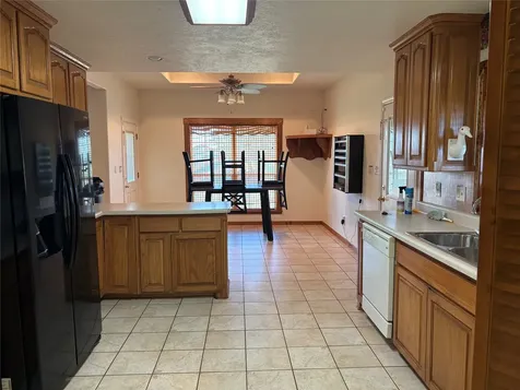 7593 Fm 365 Road Beaumont TX 77705