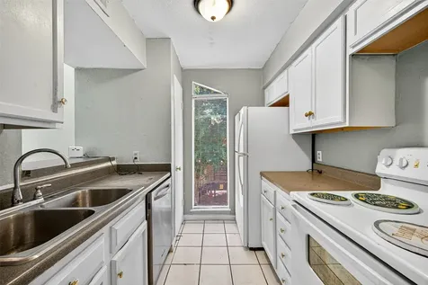 10075 Westpark Drive 73 Houston TX 77042