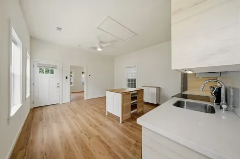 1414 Shearn Street Houston TX 77007