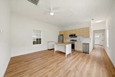 1414 Shearn Street Houston TX 77007