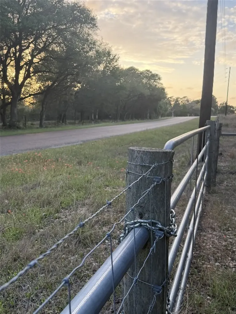 1743 Zimmerscheidt Road New Ulm TX 78950