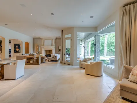 11527 Green Oaks Drive Houston TX 77024