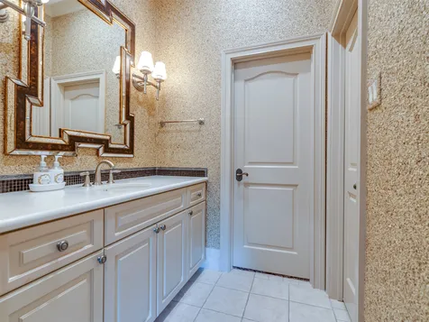 11527 Green Oaks Drive Houston TX 77024