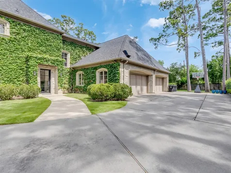 11527 Green Oaks Drive Houston TX 77024
