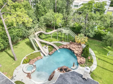 11527 Green Oaks Drive Houston TX 77024