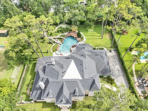 11527 Green Oaks Drive Houston TX 77024