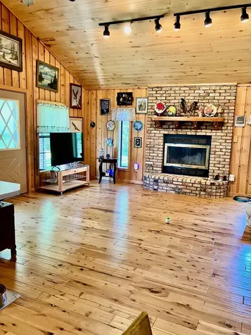 912 Twin Cedar Drive Hemphill TX 75948