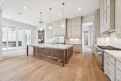 7203 Tickner Street Houston TX 77055