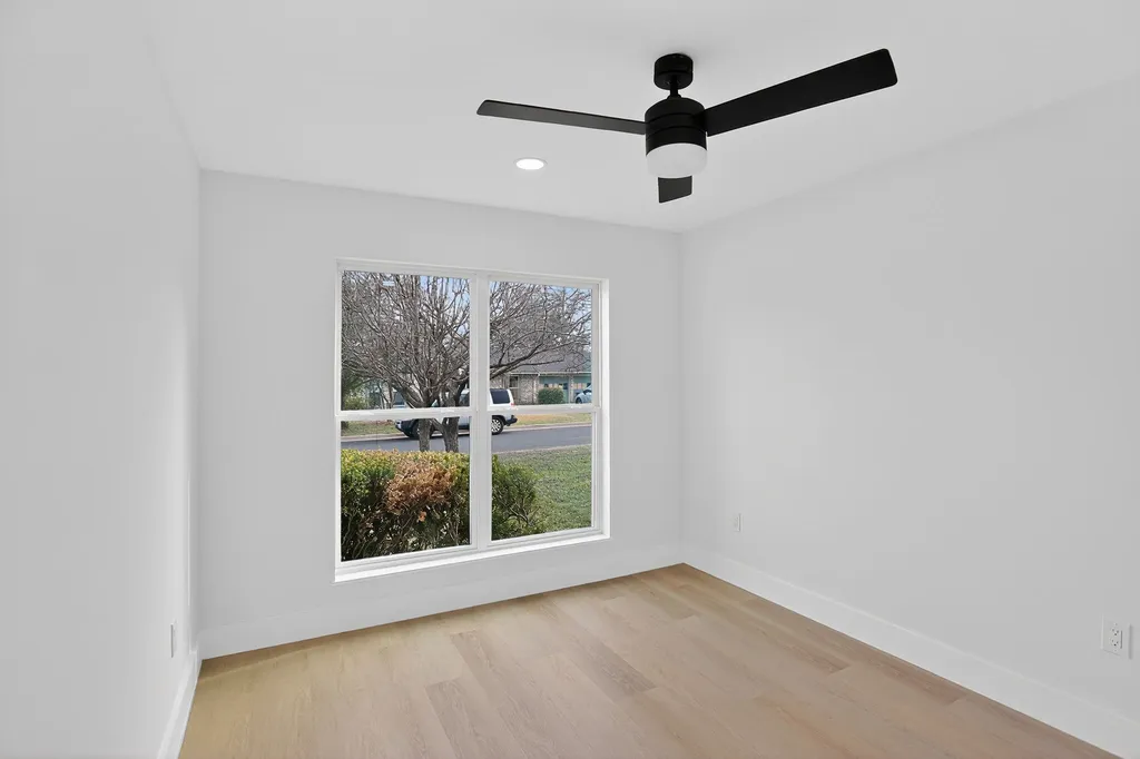 1906 Sunny Brook Drive Austin TX 78723
