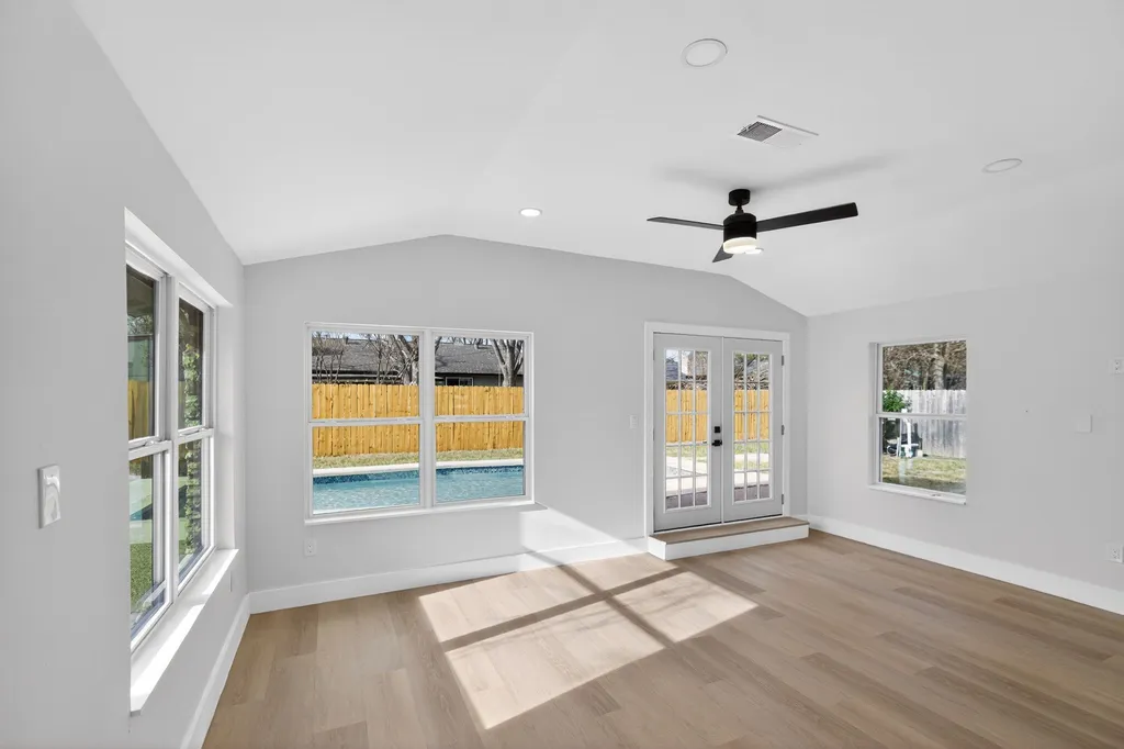 1906 Sunny Brook Drive Austin TX 78723