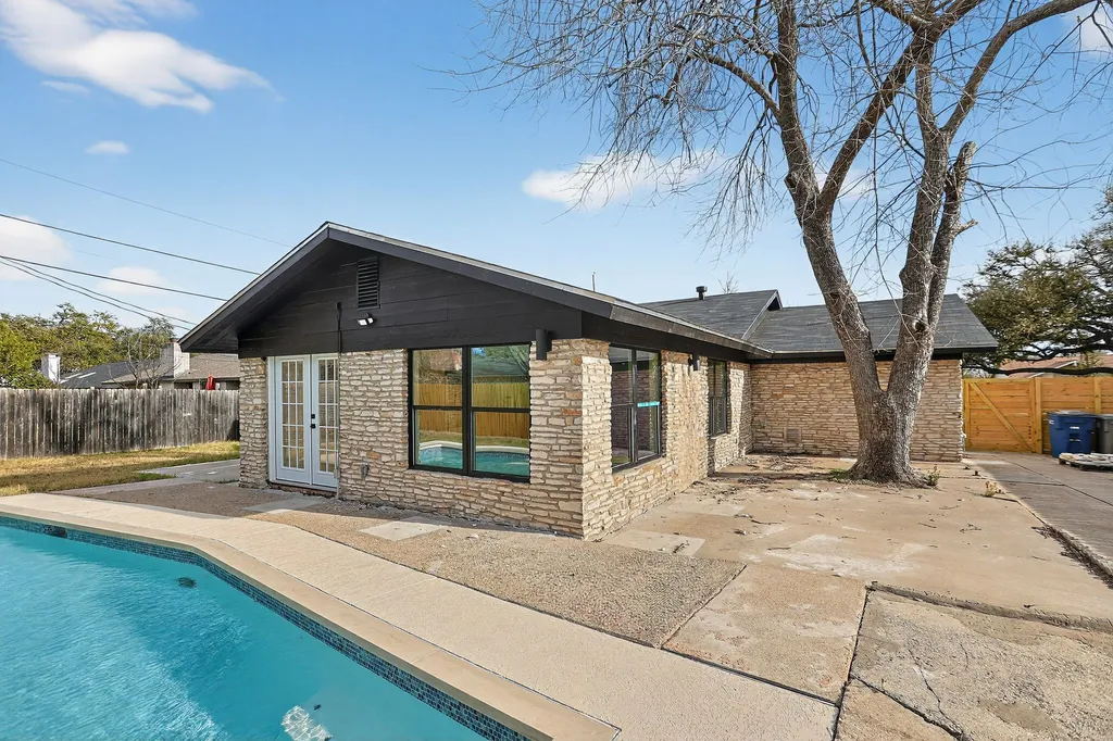 1906 Sunny Brook Drive Austin TX 78723
