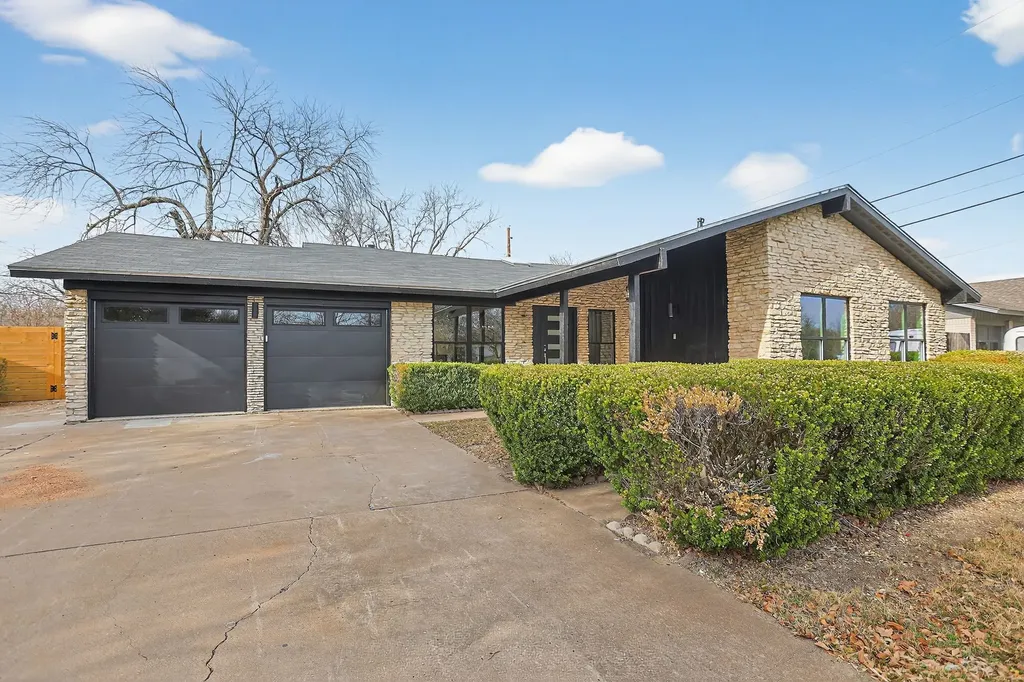 1906 Sunny Brook Drive Austin TX 78723