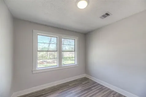 615 E 1st Street Groveton TX 75845