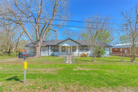 615 E 1st Street Groveton TX 75845