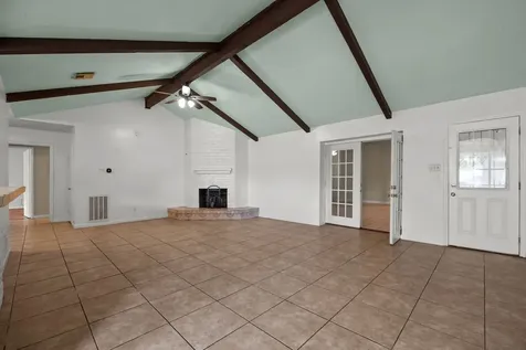 6619 Indian Lake Drive Houston TX 77489