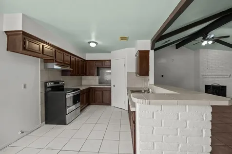 6619 Indian Lake Drive Houston TX 77489