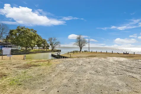 61 S Hilltop Street Point Blank TX 77364
