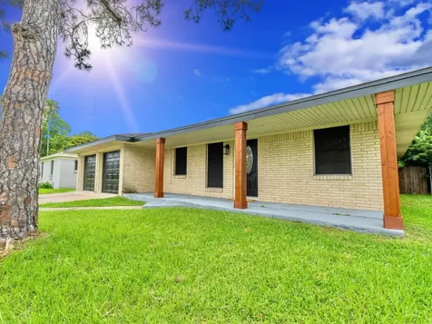 2918 16th Avenue N Texas City TX 77590