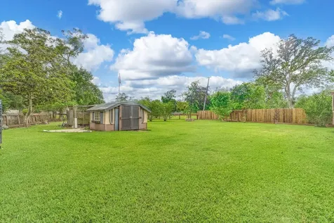 112 Persimmon Lane Lake Jackson TX 77566