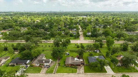 112 Persimmon Lane Lake Jackson TX 77566