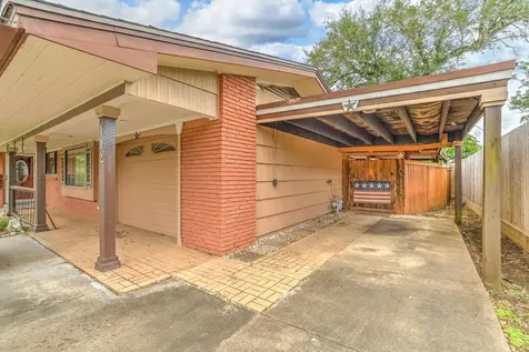 112 Persimmon Lane Lake Jackson TX 77566