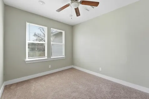 5715 Enid Street Houston TX 77009