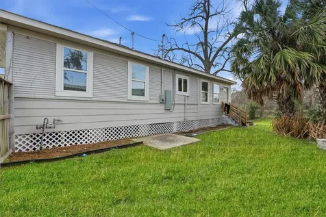 5715 Enid Street Houston TX 77009