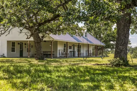 1237 Private Road 2181 Giddings TX 78942