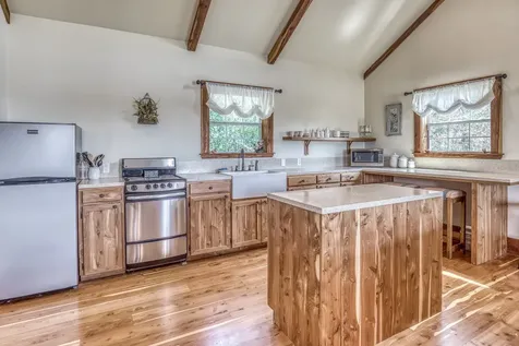 1237 Private Road 2181 Giddings TX 78942