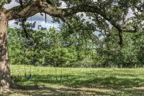1237 Private Road 2181 Giddings TX 78942